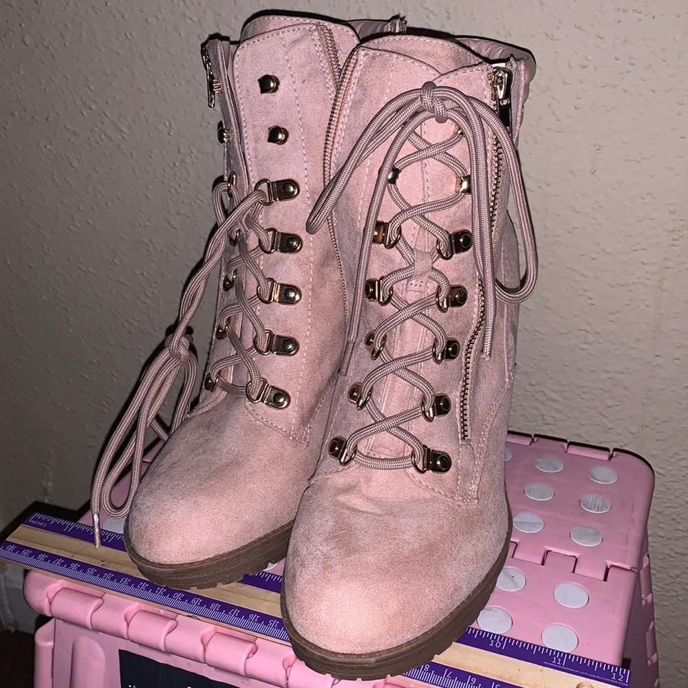 Andiamo rose gold boots